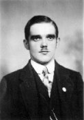 Portrait en noir et blanc de Franz Bardon vers 1930